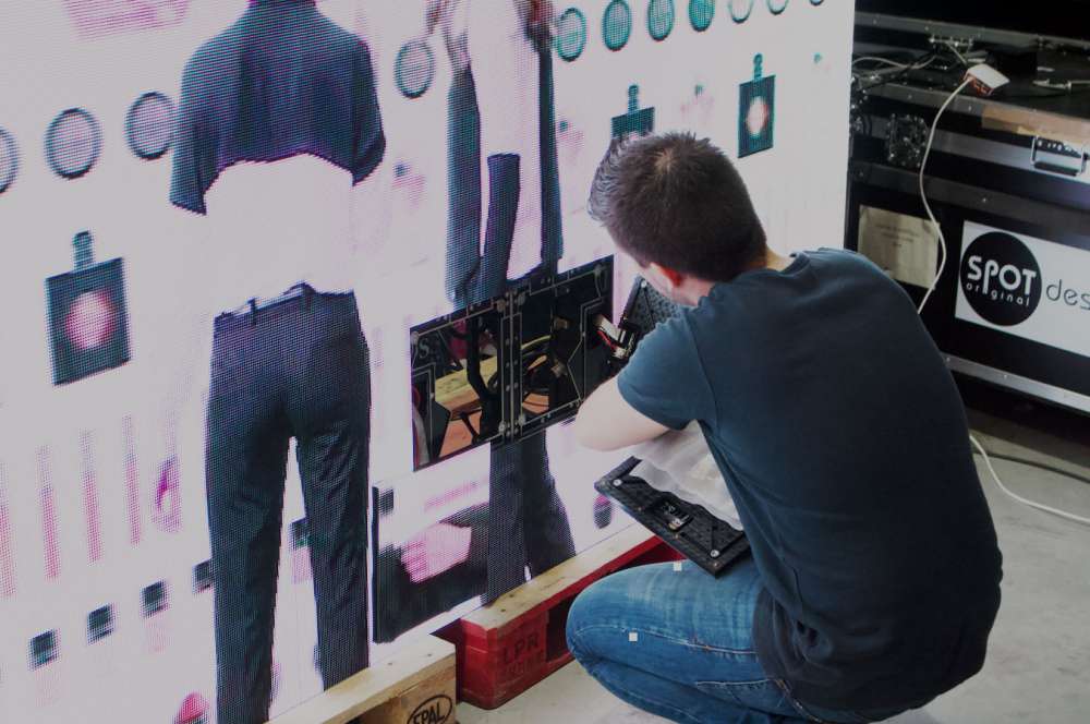 Design/install Originalspotdesign: - Installation